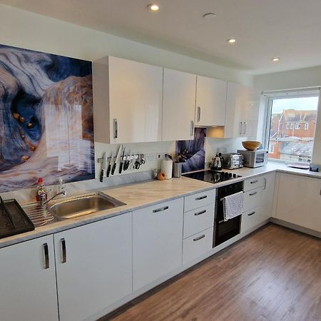 Number 10 Stunning Apartment, Fantastic Location! Exmouth Buitenkant foto