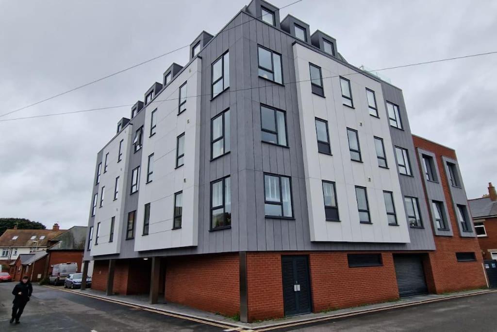 Number 10 Stunning Apartment, Fantastic Location! Exmouth Buitenkant foto